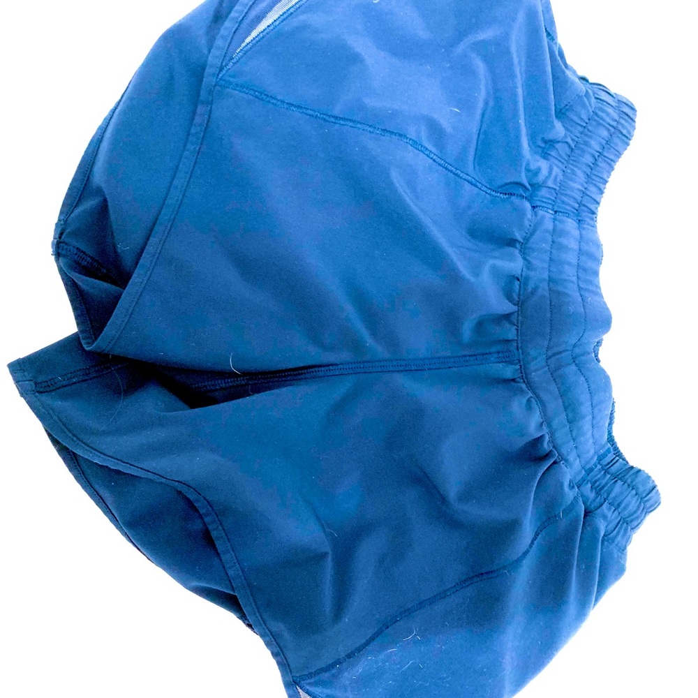 Navy lululemon hotty hot shorts 4”